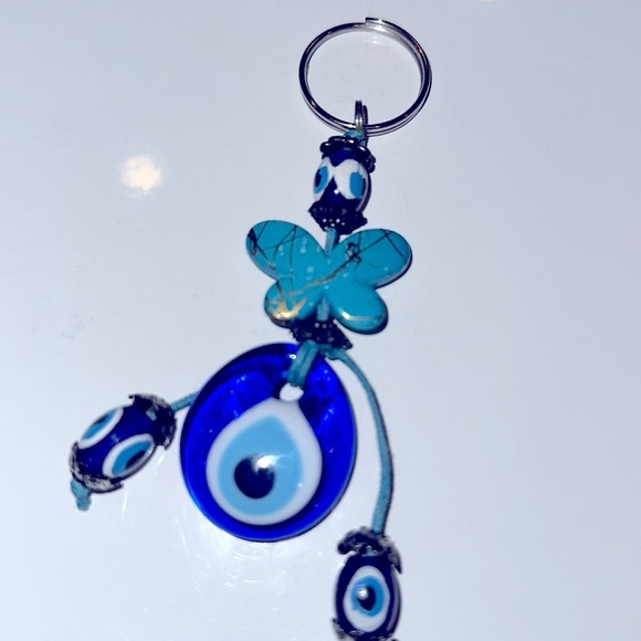Evil Eye keychain with butterfly - Picture 2 of 4